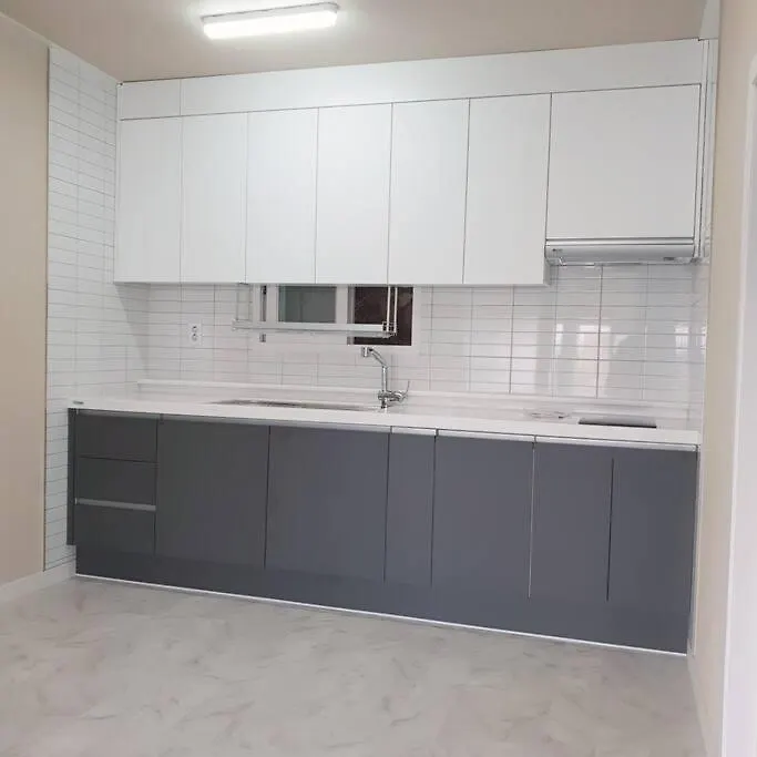 'Seongbuk Castle Suites' 5 Bedroom, Castle-Wall View, Seoul Apartment