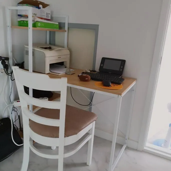 Apartment 'Seongbuk Castle Suites' 5 Bedroom, Castle-Wall View, Seoul