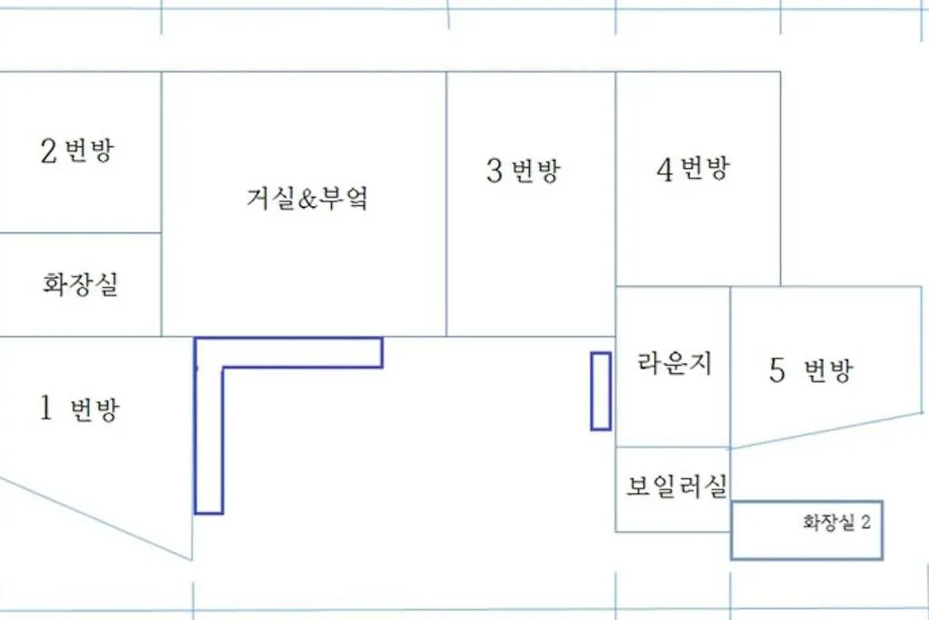 'Seongbuk Castle Suites' 5 Bedroom, Castle-Wall View, Seoul 0*,